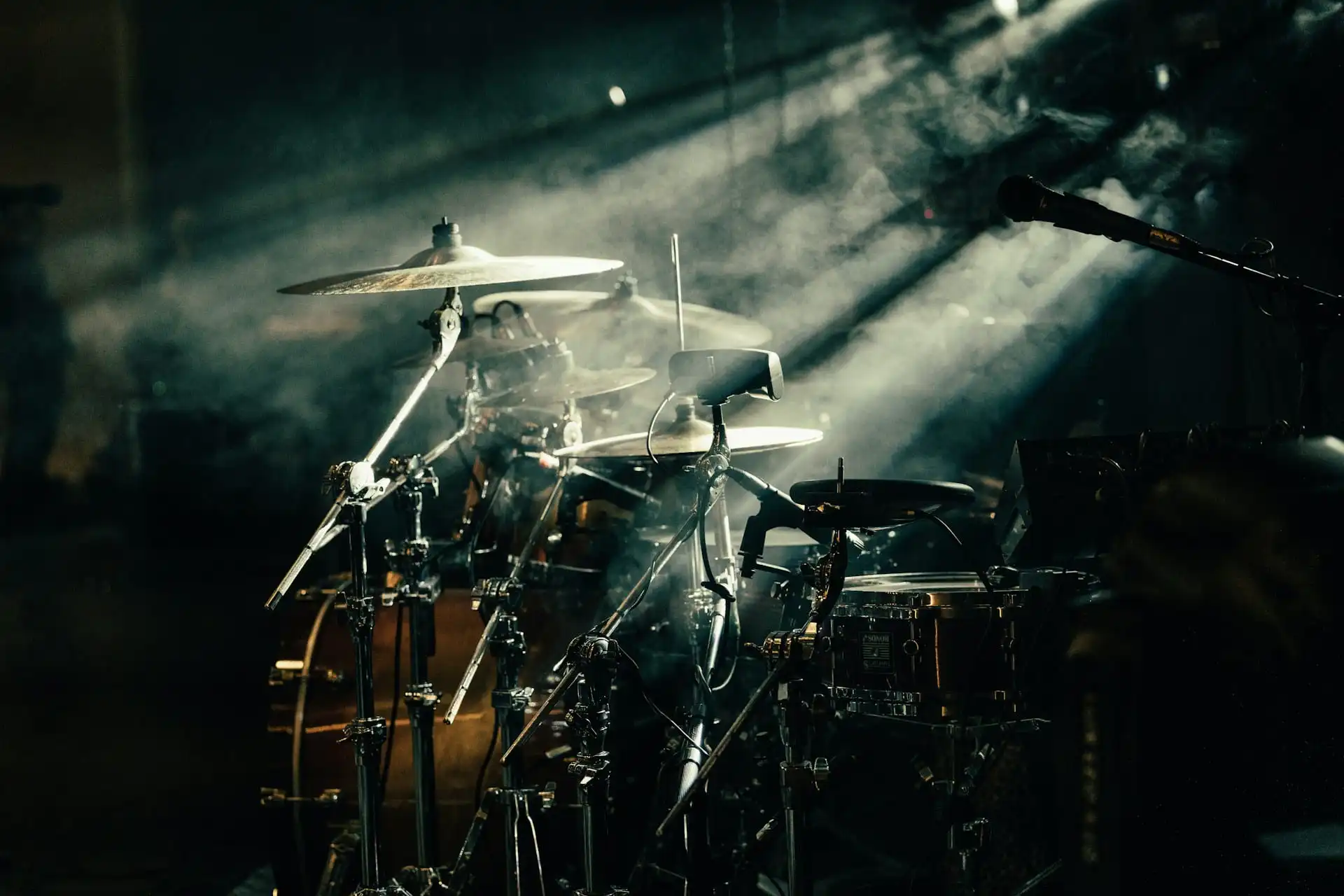 Corporate bands equipment for corporate events